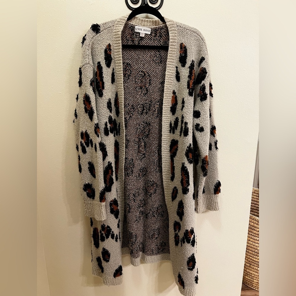 Knox Rose Gray and Black Leopard Cardigan